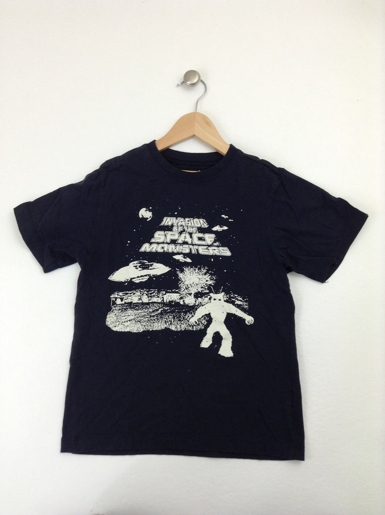 Black T-shirt