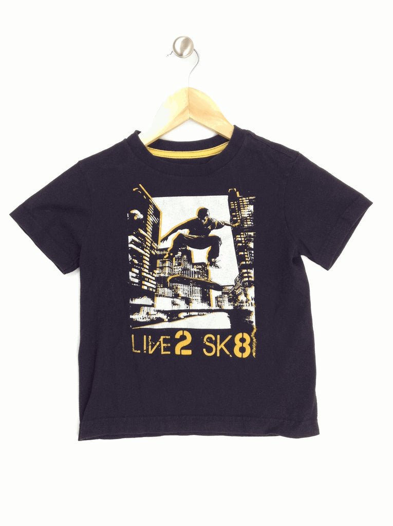 Black T-shirt