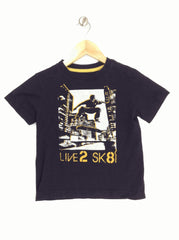 Black T-shirt