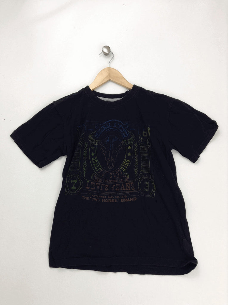 black T-shirt
