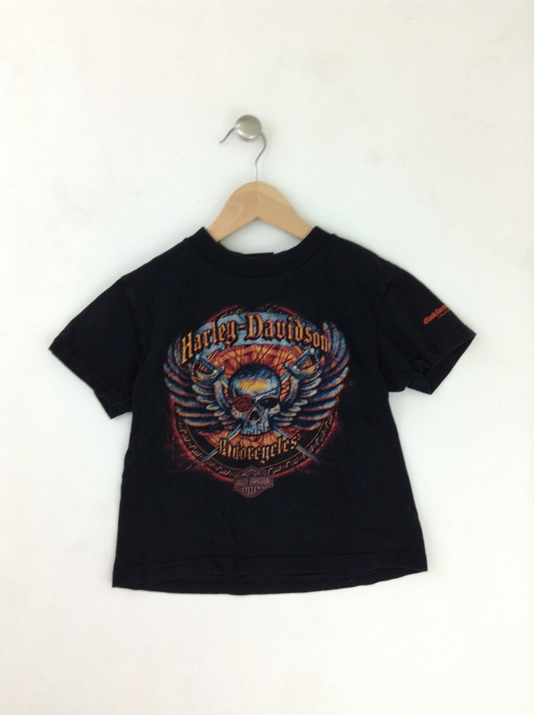 Black T-shirt