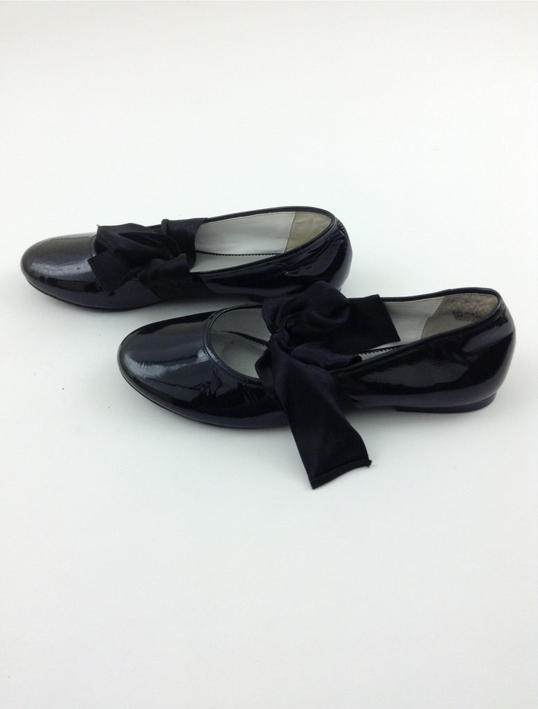 Black Shoes