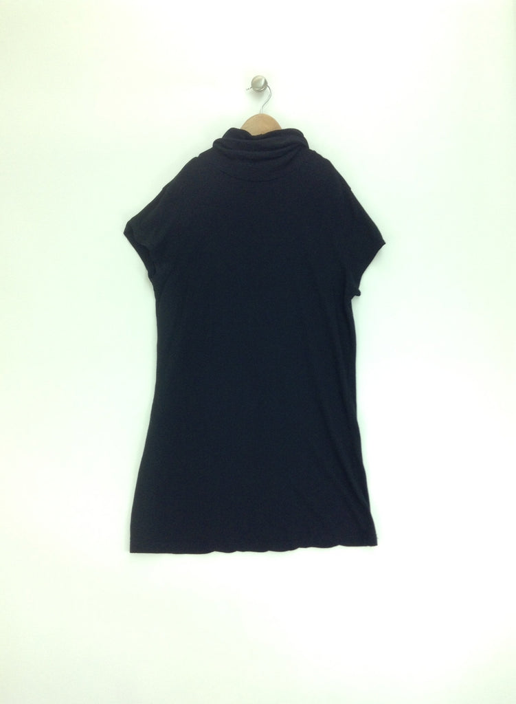 Black T-shirt
