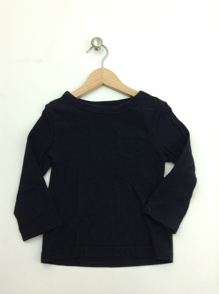 Black T-shirt