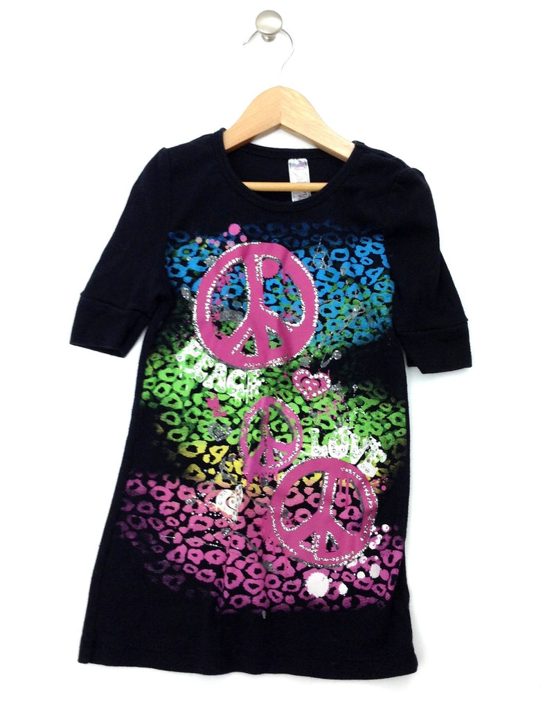 Black T-shirt