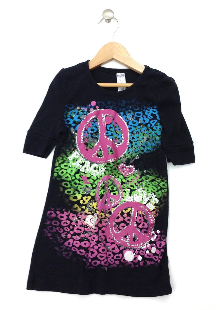 Black T-shirt