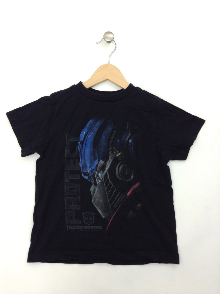 Black T-shirt