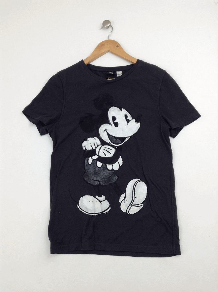 Black T-shirt