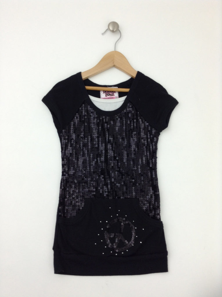 Black T-shirt