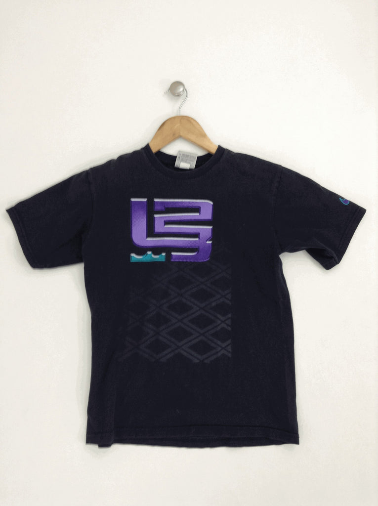 Black T-shirt