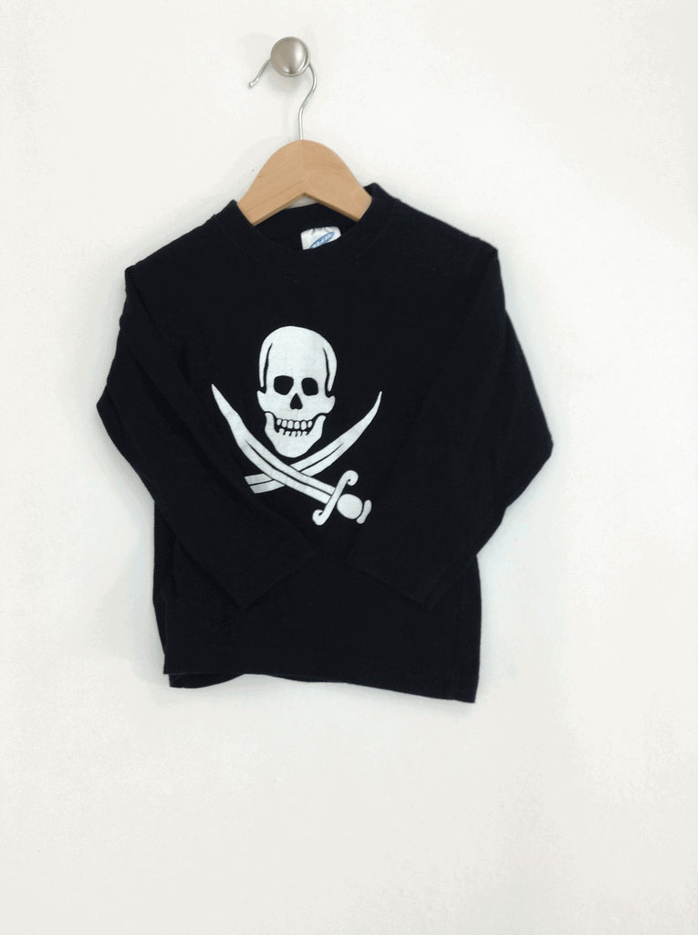 Black T-shirt
