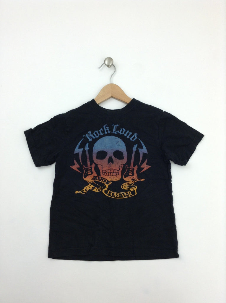 Black T-shirt
